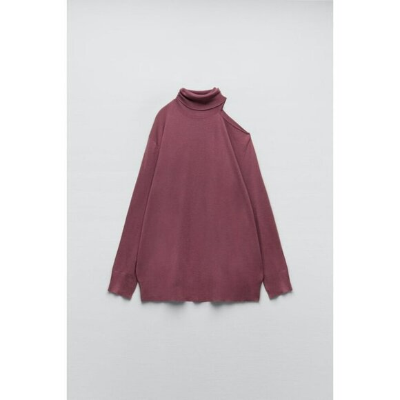 2/$30 Zara Cut Out Shoulder High  Neck Sweater Dark Pink Oversized  Small NWT - Picture 1 of 13